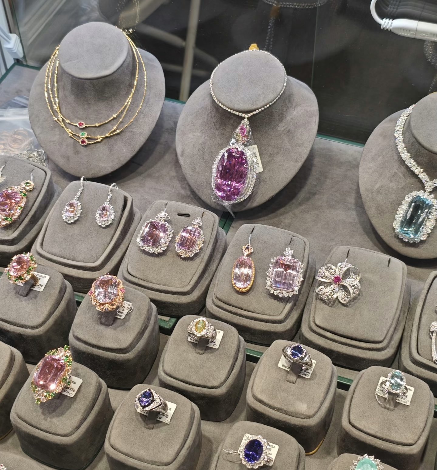 新消費派丨Z世代重塑珠寶行業發展邏輯 順應趨勢方能脫穎而出