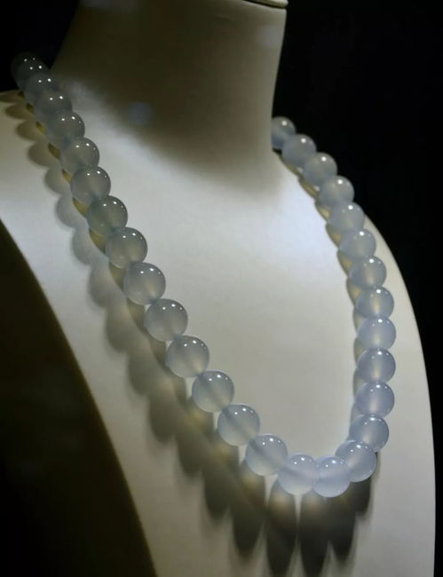 深圳水貝 定制奢華珠寶的翡翠鑲嵌改造工藝與交易新篇章