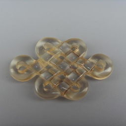 清代天然水晶掛件 古玩雜項中的明珠，翡翠珠寶交易市場的獨特風景